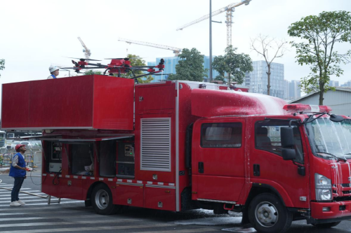 深圳市应急委办公室组织开展无人机实战应用测试  提高超高层建筑火灾灭火救援能力