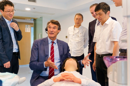 南方医科大学与香港大学牙医学院开启深港口腔医学合作新篇章