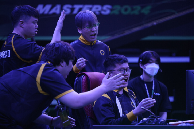 狼队创造中国足球电竞历史!深圳南山是福地