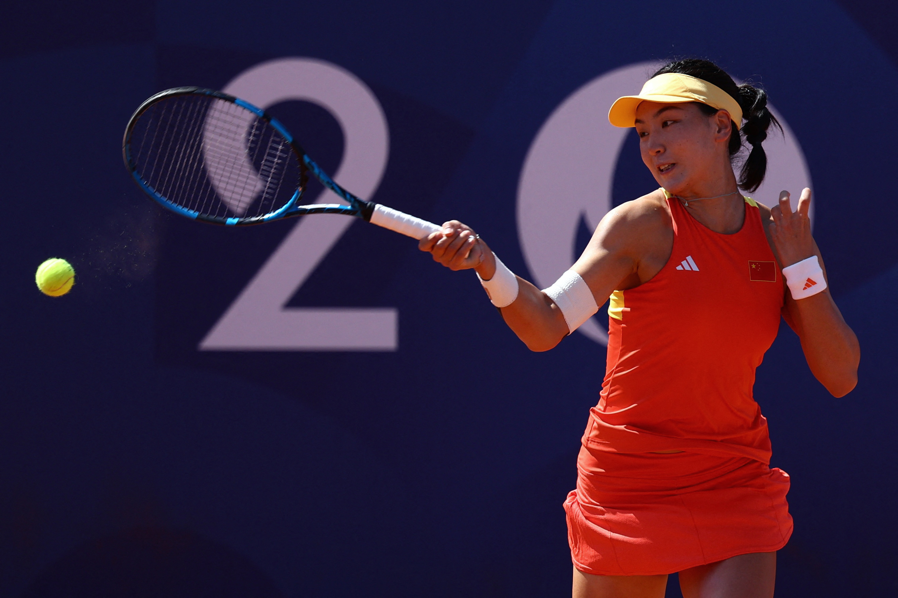 开门红!王欣瑜轻松闯关晋级巴黎奥运网球女单32强