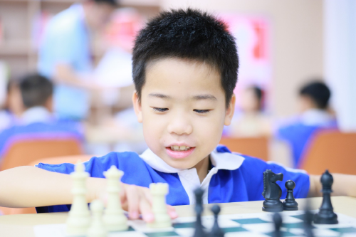 南科大附属实验学校打造校园国象赛！特级大师叶江川现身颁奖