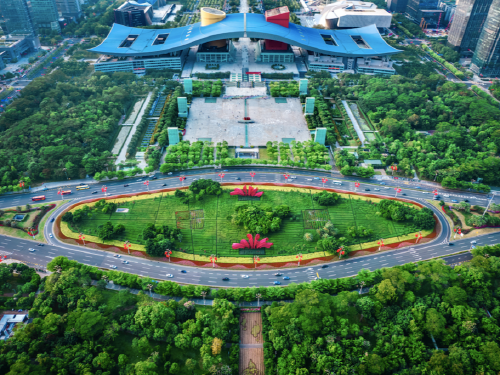 深圳人深情表白：“因为一条路，爱上一座城！”